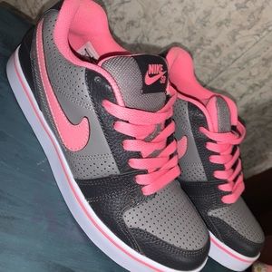 Women’s Nikes